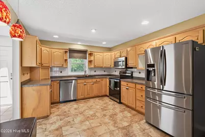168 S Shore Drive, Southport, NC 28461 - Photo 9