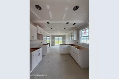 4031 Bluewater Boulevard, New Bern, NC 28562 - Photo 11