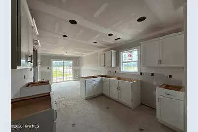 4031 Bluewater Boulevard, New Bern, NC 28562 - Photo 9