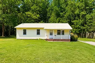 917 Cypress St, Rockingham, NC 28379 - Photo 1