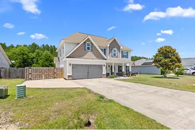 124 Braeburn Boulevard, Richlands, NC 28574 - Photo 1