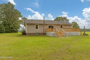 358 White Flash Rd, Mount Olive, NC 28365 - Photo 3