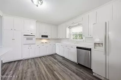 4130 Terrace Drive, Ayden, NC 28513 - Photo 9
