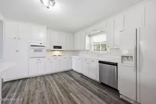 4130 Terrace Dr, Ayden, NC 28513 - Photo 9