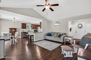 4045 Hunters Trail, Jacksonville, NC 28546 - Photo 7