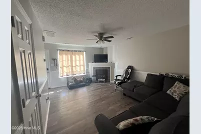 205 Meadowbrook Lane, Jacksonville, NC 28546 - Photo 3