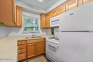 4700 Blue Bird Ct, Raleigh, NC 27606 - Photo 9