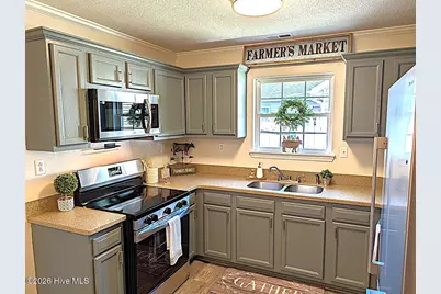1024 Spring Villa Drive, Jacksonville, NC 28540 - Photo 15