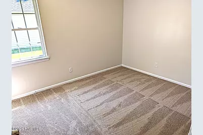 1024 Spring Villa Drive, Jacksonville, NC 28540 - Photo 11