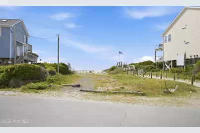 522 N Shore Drive, Surf City, NC 28445 - Photo 5
