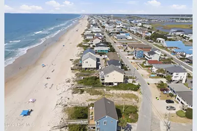 522 N Shore Drive, Surf City, NC 28445 - Photo 11