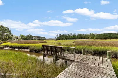 303 Orchard Circle, Newport, NC 28570 - Photo 3