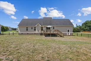 223 Sunridge Ln, Pikeville, NC 27863 - Photo 9