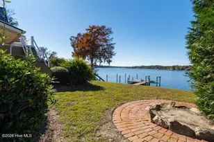 810 Madam Moores Ln, New Bern, NC 28562 - Photo 11