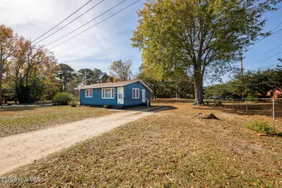 1801 Clark Avenue, New Bern, NC 28560 - Photo 1