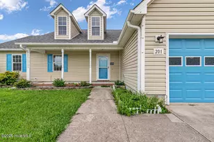 201 Ross Ct, Sneads Ferry, NC 28460 - Photo 3