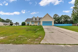 201 Ross Ct, Sneads Ferry, NC 28460 - Photo 1