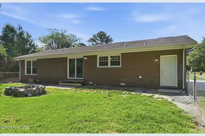 105 Vandergrift Drive, Jacksonville, NC 28540 - Photo 37
