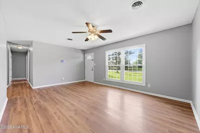 105 Vandergrift Drive, Jacksonville, NC 28540 - Photo 11