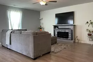 407 Mineral Spg Ln, Fuquay Varina, NC 27526 - Photo 7