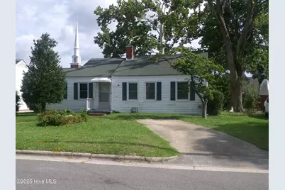 1009 E 6th Street, Lumberton, NC 28358 - Photo 1