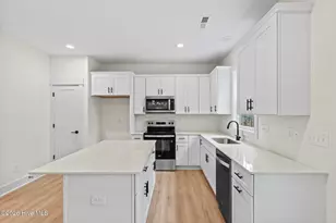205 Doral Dr, Hampstead, NC 28443 - Photo 11