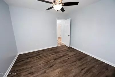 100 Lakeside Green Drive, New Bern, NC 28560 - Photo 15