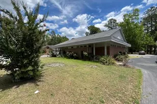 422 S King St, Laurinburg, NC 28352 - Photo 1