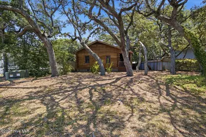 110 NE 72nd Street, Oak Island, NC 28465 - Photo 3