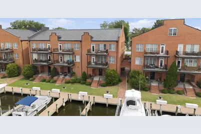 421 W Main Street #201, Washington, NC 27889 - Photo 1