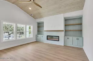 117 NE 17th St, Oak Island, NC 28465 - Photo 9