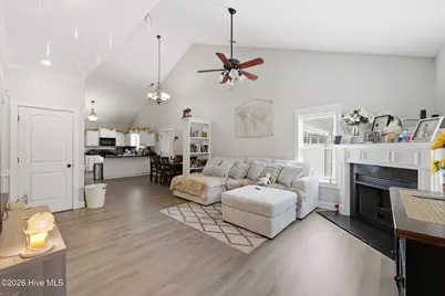 402 Satterfield Drive, New Bern, NC 28560 - Photo 7