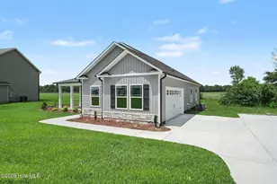 213 Tuscany Cir, Princeton, NC 27569 - Photo 3