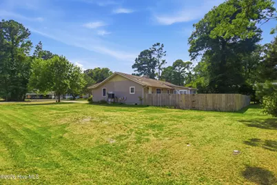 804 Plantation Drive, New Bern, NC 28562 - Photo 25