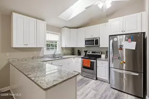 804 Plantation Dr, New Bern, NC 28562 - Photo 9