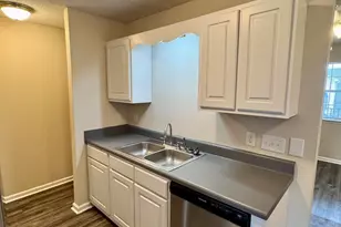 1293 Park W Dr, Greenville, NC 27834 - Photo 9