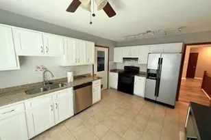 630 Lilac Ln, Vass, NC 28394 - Photo 7
