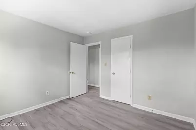 526 Myrtlewood Circle, Jacksonville, NC 28546 - Photo 17