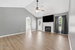 5829 Finish Line Dr, Hope Mills, NC 28348 - Photo 5