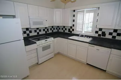 1968 Quail Ridge Road #C, Greenville, NC 27858 - Photo 5