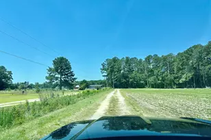 1073 Old Baker Rd, Maxton, NC 28364 - Photo 23