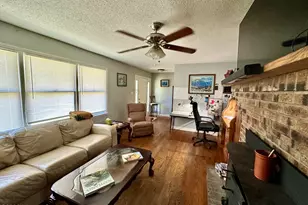 1073 Old Baker Rd, Maxton, NC 28364 - Photo 5