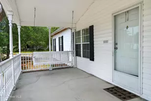 4730 Sea Pnes Dr SE, Southport, NC 28461 - Photo 9