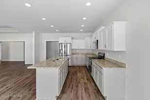 807 Maritime Wy, Jacksonville, NC 28546 - Photo 7