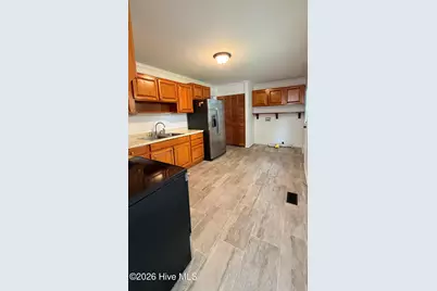 412 Seminole Trail, Jacksonville, NC 28540 - Photo 5