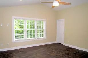 302 Holly Street S, Emerald Isle, NC 28594 - Photo 7