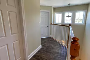 302 Holly Street S, Emerald Isle, NC 28594 - Photo 9