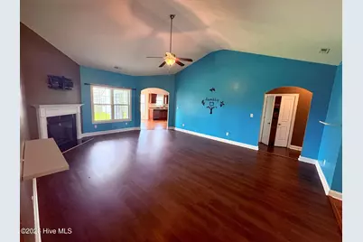 311 Aquamarine Circle, Jacksonville, NC 28546 - Photo 11