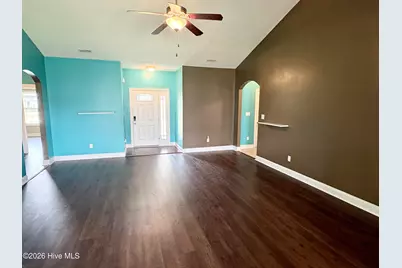 311 Aquamarine Circle, Jacksonville, NC 28546 - Photo 9