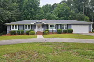105 Forest Dr, Clinton, NC 28328 - Photo 1